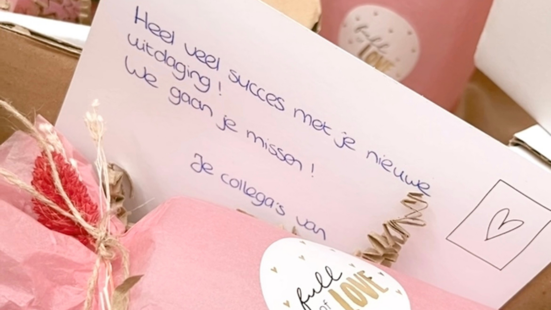 Persoonlijk afscheidscadeau collega: tips voor wat je op een kaart schrijft